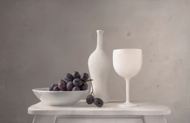Minimalistiset viinirypäleet ja viini