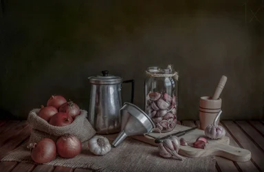 Maalaishenkiset keittiötarvikkeet
