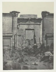 Medinet-Habou, Propylaea of ​​​​Thutmoseum, Thebes, 184951, painettu 1852.