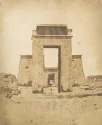 Propylon Khonsin temppelistä, Karnacista, Thebesta, 1849-50.