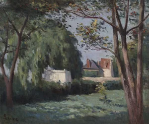 Maalaismaisema, jossa on kolme taloa ja puita, noin 1900