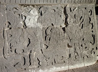 Suuri pallokenttä (750-1200)