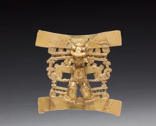 Eläinpäällinen figuuririipus, n. 1000-1550 (valettu kulta)