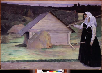 Kesä. Kaksi naista, haravat kantaen, kävelevät illalla peltojen jälkeen heinäsuovojen ja puumajan ohi. Mihail Vasilyevich Nesterovin (1862-1942) maalaus öljy kankaalle