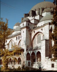 Näkymä Süleymaniye-moskeijalle (1550-1557)