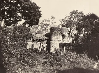 Imperiumin rakentaminen fasistisella aikakaudella: Endan Jeesuksen kirkko Makallèssa, 9.5.1936 (mv-valokuva)
