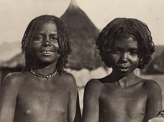 Imperiumin rakentaminen fasistisella aikakaudella: Maria-tytöt Eritreassa, 09.05.1936 (m/v kuva)