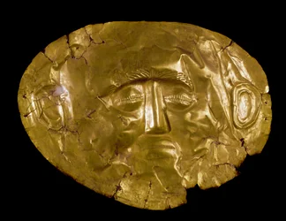 Mykeneläinen taide: kultainen hautanaamio Mykenestä. 1500-luku eaa. Kansallinen arkeologinen museo, Ateena, Kreikka