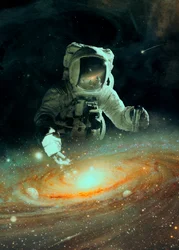 Astronautti galaksin yllä