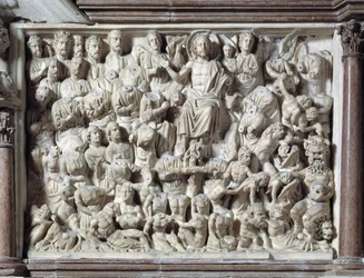 Viimeinen tuomio. Nicola Pisanon (1215/20-1278/84) valmistama saarnatuoli (marmorinen saarnatuoli), 1260. Pisan San Giovannin kastekappeli (Battistero di San Giovanni di Pisa), Italia
