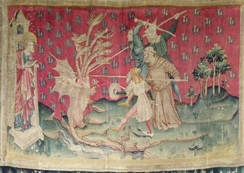Lohikäärme taistelee Jumalan palvelijoiden kanssa, nro. 39 "Vihkojen apokalypsista", 1373-87 (kuvakudos)