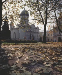 Kolminaisuuden katedraali ja Pyhän Sergiuksen Radonezhin hauta, 1422