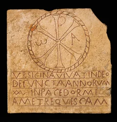 Kristillinen kirjoitus, jossa on Kristuksen monogrammi, löydetty Roomasta, varhaiskristillinen aika, 4. vuosisadalla