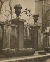 St. Annesin lähellä kaivetut jalavan putkijohdot, Soho, 1935.
