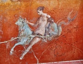 Oplontis, lähellä Napolia, Italia (Napoli, Italia): seinämaalauksia Villa Poppaeassa - yksityiskohta roomalaisesta freskosta, mytologinen kohtaus Euroopan sieppauksesta - roomalaista taidetta - Kuva Patrice Cartier -