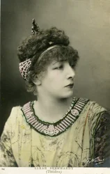 Henriette Rosine Bernard eli Sarah Bernhardt (1844-1923) "Théodora", Victorien Sardoun näytelmä, vuonna 1884 (kuva)
