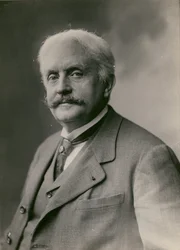 [Omakuva Paul Nadar]