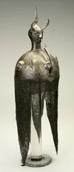 Kulah Khud, kypärä, n. 1700-luku, muutettu 1800-luvulla (rautaa kulta- ja hopeakoristeella)