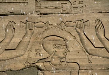 Basreliefi, Kalabshan temppeli (myös Mandulisin temppeli), Aswan, Rakennettu noin 30 eKr., Egyptin sivilisaatio