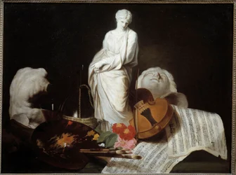 Taidepaletin attribuutit taidemaalari, viulu, partituurit, veistos. Pierre Subleyrasin maalaus