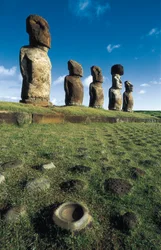 Moai-patsaat, Rapa Nuin kansallispuisto, Pääsiäissaari, Chile