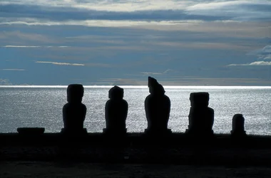 Moai-patsaat, Rapa Nuin kansallispuisto, Pääsiäissaari, Chile