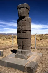 Esikolumbiaaninen arkeologinen alue Tiahuanaco, Bolivia.