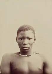 huhtikuu Paljon, 16 ans - Hottentotti