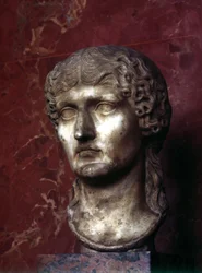 Agrippina nuorempi (16-59)