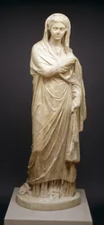 Naisen figuuri, 2. vuosisata jKr (marmori)