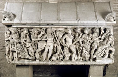 Roomalainen taide: Faidran ja Hippolytoksen tarua kuvaavalla matalalla reliefillä koristeltu sarkofagi. 3. vuosisata jKr. Rooma, Museo Nazionale Romano
