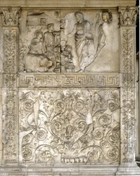 Eneen uhraus Penateille