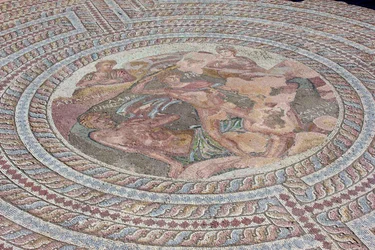 Theseus ja Minotauros, Theseuksen talo, Pafos, Kypros (mosaiikki)