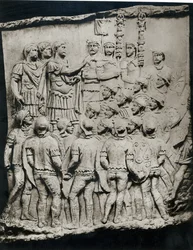Trajanus (98-117) Puhuu armeijalle, Trajanuksen pylväästä otettu kipsi, 113 jKr (kipsi)