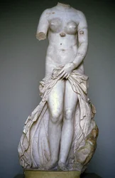 Landolinan Venus eli Anadyomene. Veistos, Syrakusan museo, Sisilia, Italia.