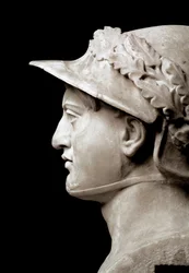 Epeiroksen kuninkaan Pyrrhos I:n (tai Pyrrhus), joka hallitsi vuosina 306-272 eKr., rintakuva. Herculaneumista. Vuodelta 290 eKr. olevan alkuperäisteoksen mukaan. Napoli, Museo Archeologico Nazionale