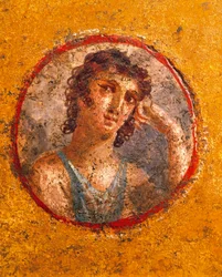 Medaljonki pojan muotokuvalla, fresko, Casa degli Amorini Doratista (Kultaisten Cupidojen talo) Pompejista