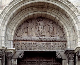 Ascension, basilikan eteläportaali (veistos)