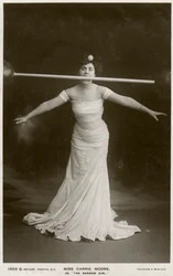 Carrie Moore, australialainen näyttelijä, 1900-luku.