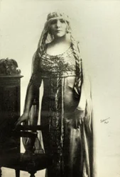 Muotokuva Brohly Suzanne (valokuva)