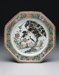 Lautas, n. 1725-1730 (posliini, jossa overglaze famille verte emalit)