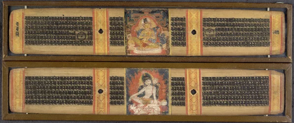 Tai. 6902, ff.163v-164 Avalokitesvara ja Maitreya, teoksesta "Viisauden täydellisyys 8000 säkeessä", Vikramasila, n. 1135 (muste puulle)