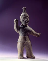 Taiteen ydin: manaajan hahmo. Kolmen valtakunnan aika (57 eKr.-668 jKr.). Pariisi, Cernuschi-museo