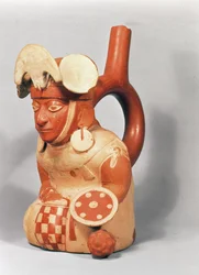 Soturin muotoinen Mochican-jalustimaljakko, 300-800 jKr (terrakotta)
