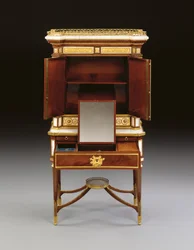 Venäläinen ormolu-asennettu valkoinen marmori ja mahonki bonheur du jour, n. 1790 (ormolu, marmori ja mahonki)