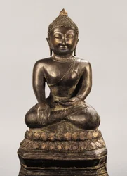 Buddha-kuva Ayutthaya-kaudelta (pronssi)