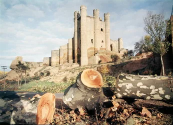 Castillo de Coyanza, Valencian kreivien 1300-1400-luvulla rakentama (kuva)