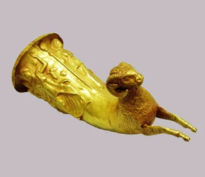 Rhyton Drinking Horn, 5.-4. vuosisadalla eKr