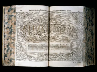 Venetsia, kuvitus Cosmographiasta, Sebastian Munster (1488-1552), puupiirros, 31x22 cm, H. Petri -printti, Basel