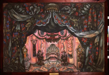 Valmisteleva sisustus Pierre Augustinin (Pierre-Augustin) Caron de Beaumarchaisin (1732-1799) näytelmään "Figaron häät". Sergei Jurievich Sudeykin (Serge Soudeikine) (1882-1946) työ, guassi ja tempera pahville